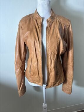 Overland Camel Colored Long Sleeve Cropped Style Leather Jacket Sz M